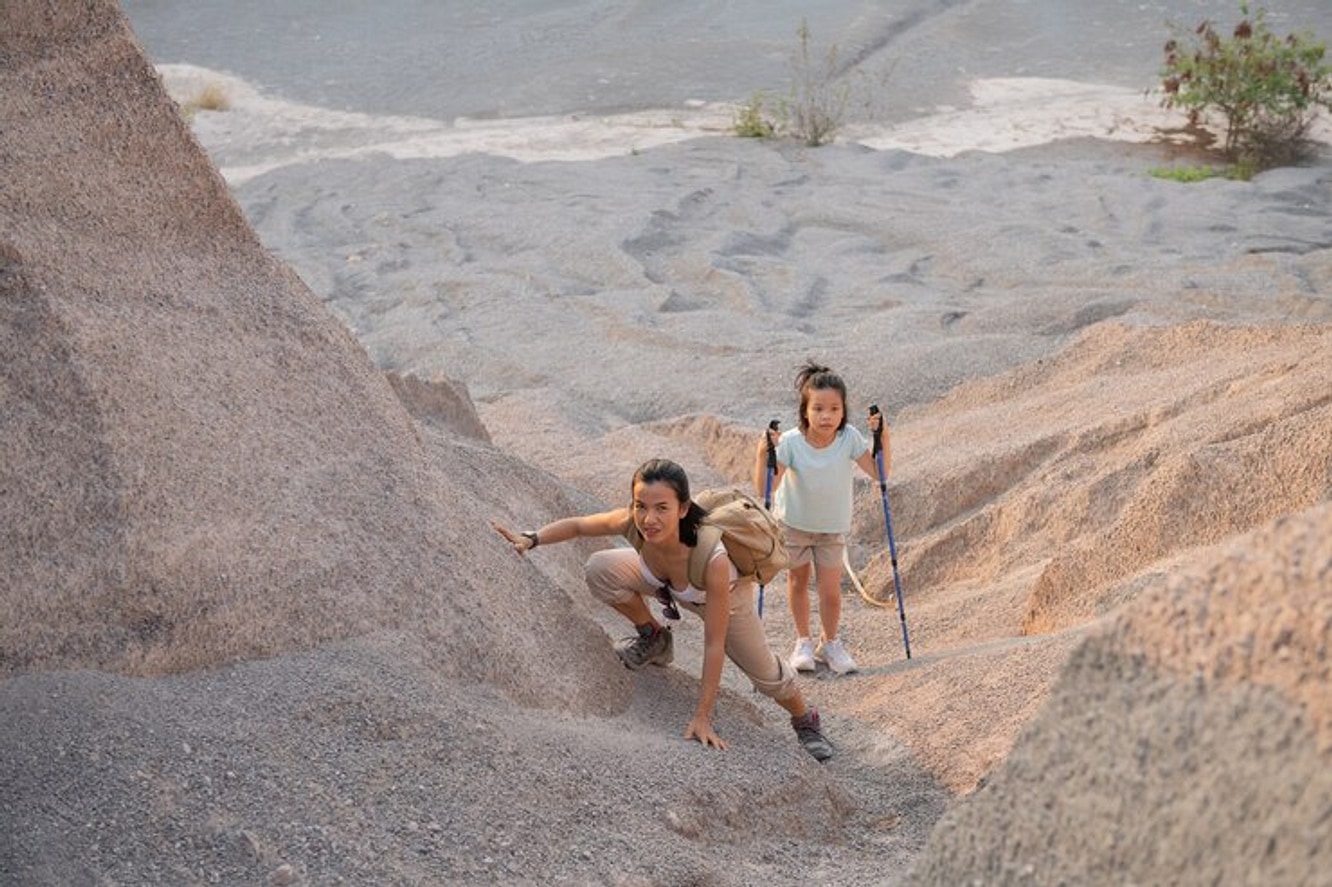 Top 10 Desert Destinations That Feel Like Another Planet